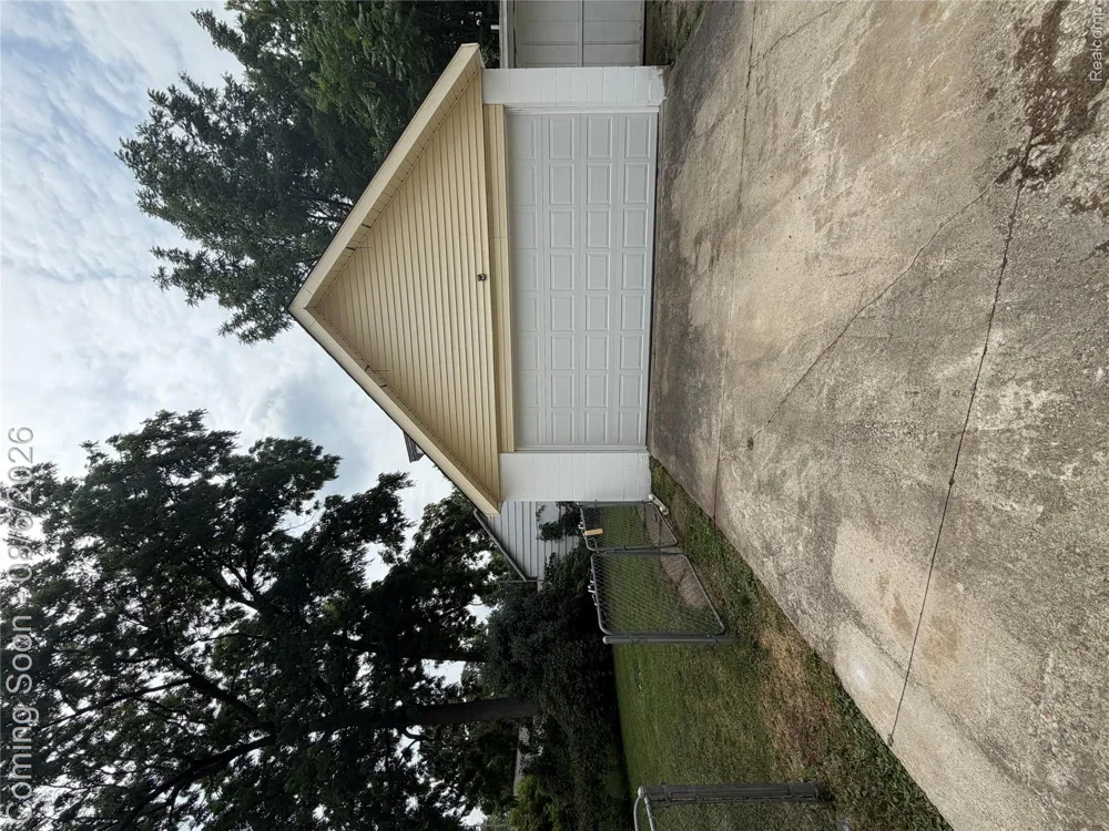 1128 Maginn Court Mt Morris City, MI 48458