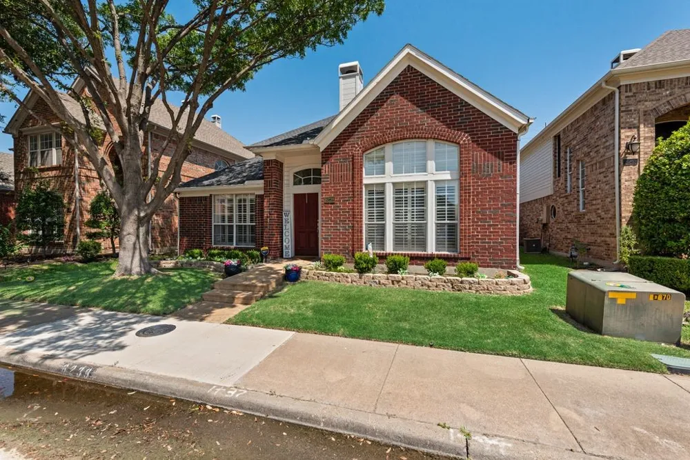 6239 Cupertino Trail Dallas, TX 75252