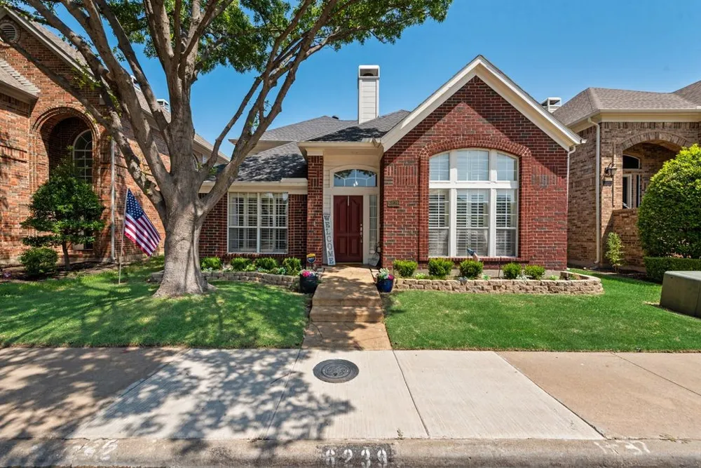 6239 Cupertino Trail Dallas, TX 75252