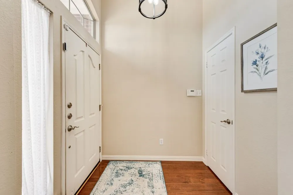 6239 Cupertino Trail Dallas, TX 75252