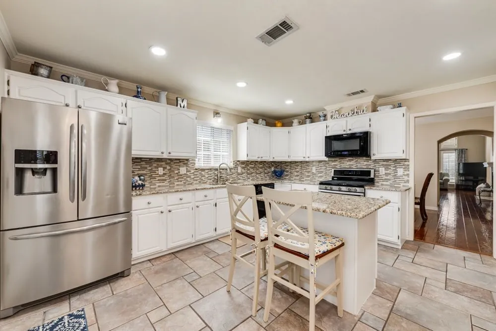 6239 Cupertino Trail Dallas, TX 75252