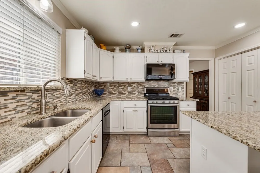6239 Cupertino Trail Dallas, TX 75252