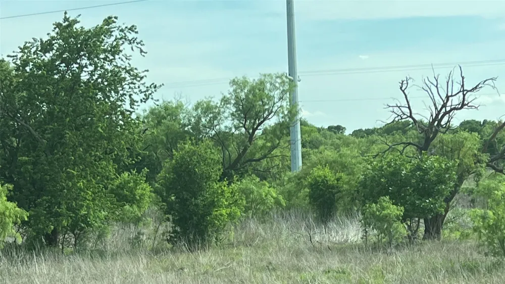 15 S Hwy 287 Henrietta, TX 76365