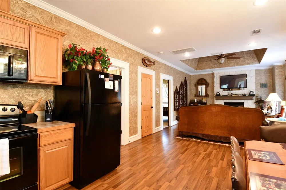 12570 Fm 1155 Kings Cottage E Washington, TX 77880