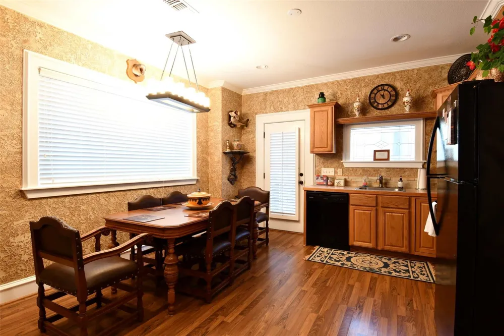 12570 Fm 1155 Kings Cottage E Washington, TX 77880
