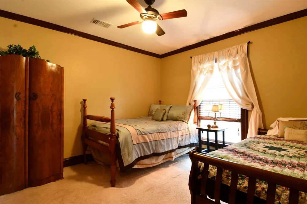 12570 Fm 1155 Kings Cottage E Washington, TX 77880