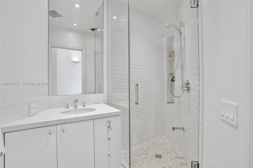 3690 NE 199th St #3690 Aventura, FL 33180