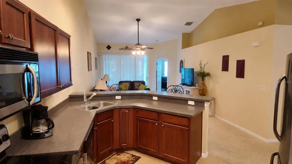 1651 HAMMOCKS AVENUE Lutz, FL 33549