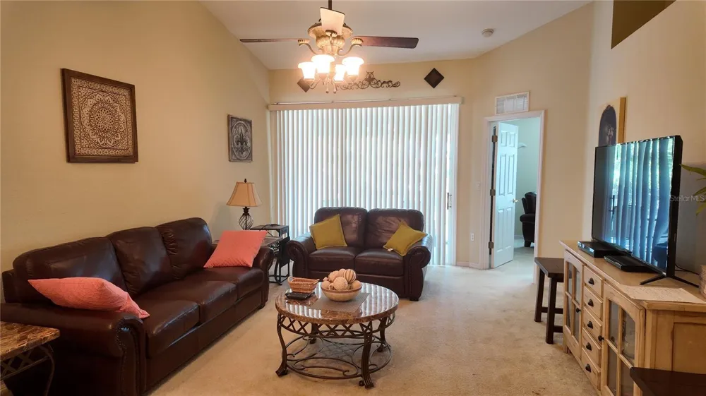 1651 HAMMOCKS AVENUE Lutz, FL 33549