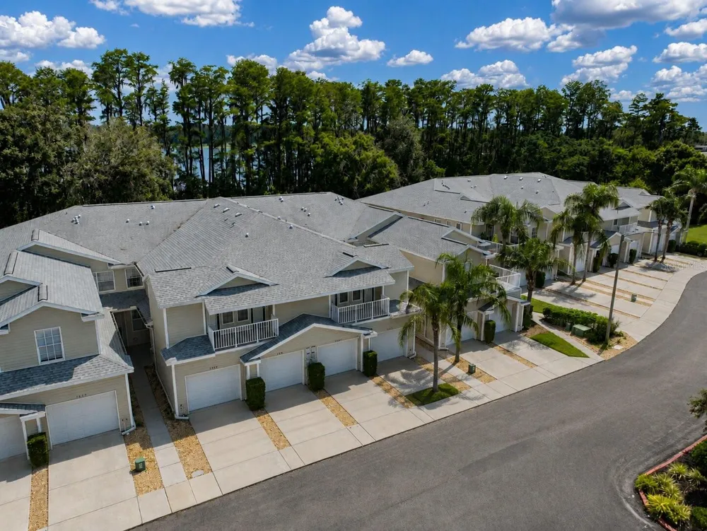 1651 HAMMOCKS AVENUE Lutz, FL 33549