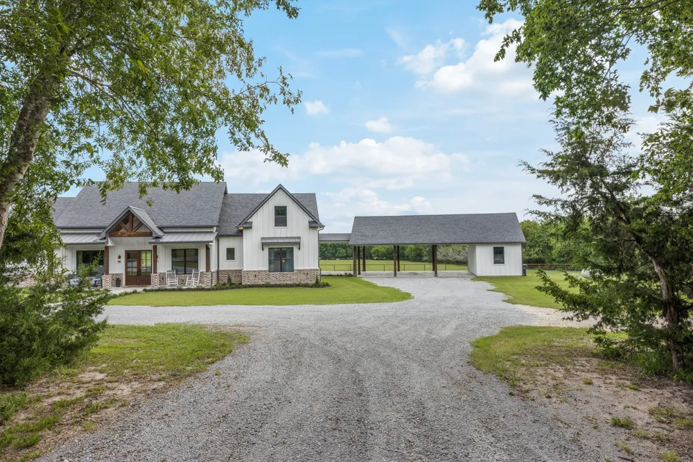 3738 Country Road 222 Anderson, TX 77830