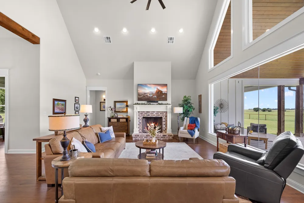 3738 Country Road 222 Anderson, TX 77830