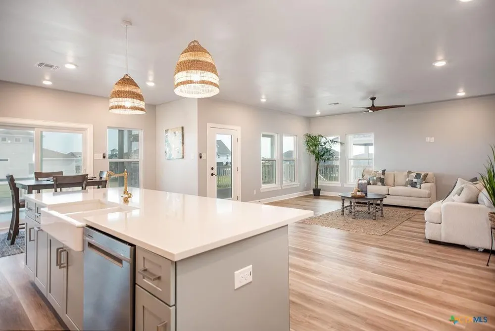 109 Whooping Crane Street Port O Connor, TX 77982