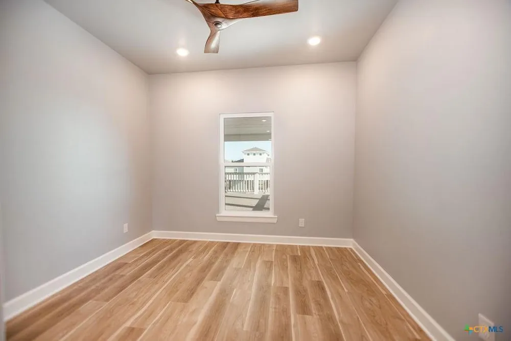 109 Whooping Crane Street Port O Connor, TX 77982