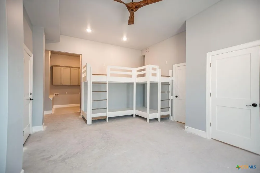 109 Whooping Crane Street Port O Connor, TX 77982
