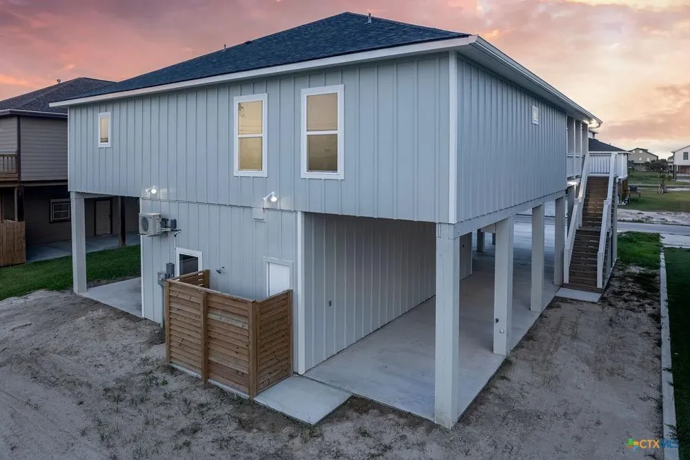 109 Whooping Crane Street Port O Connor, TX 77982