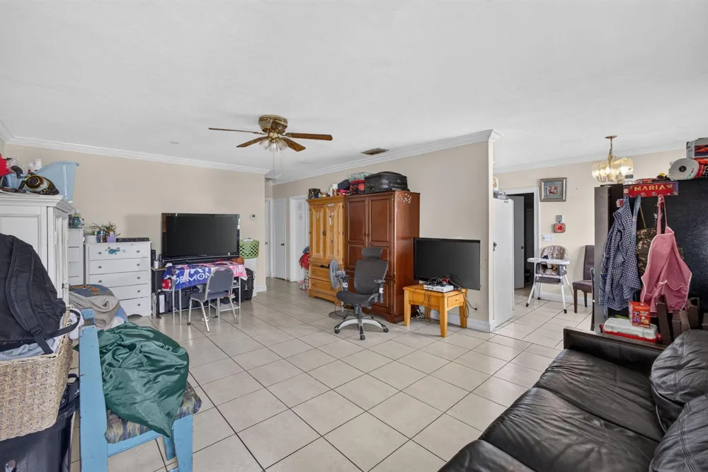 1220 Cherokee Street Jupiter, FL 33458