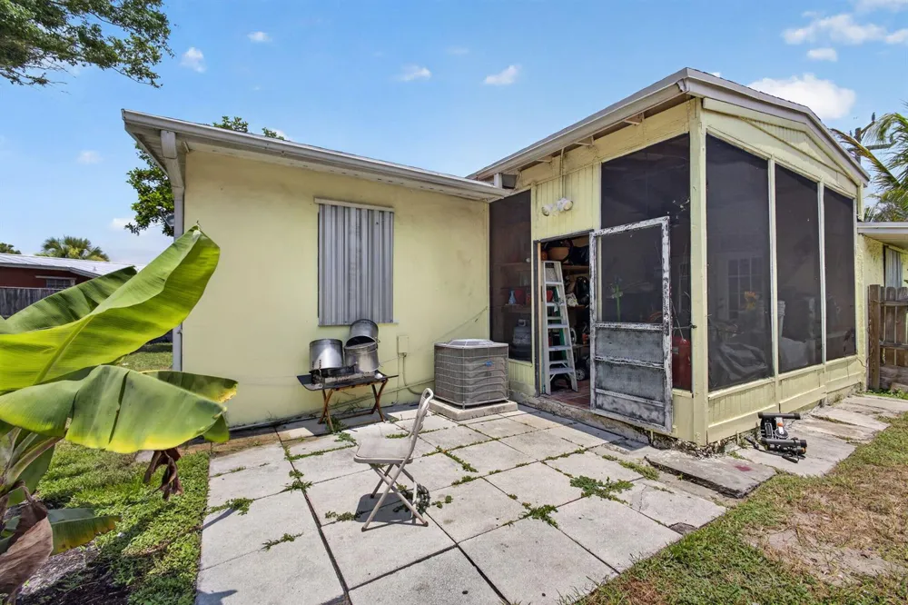 1220 Cherokee Street Jupiter, FL 33458