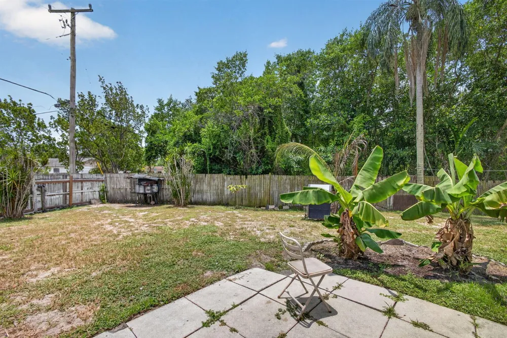 1220 Cherokee Street Jupiter, FL 33458