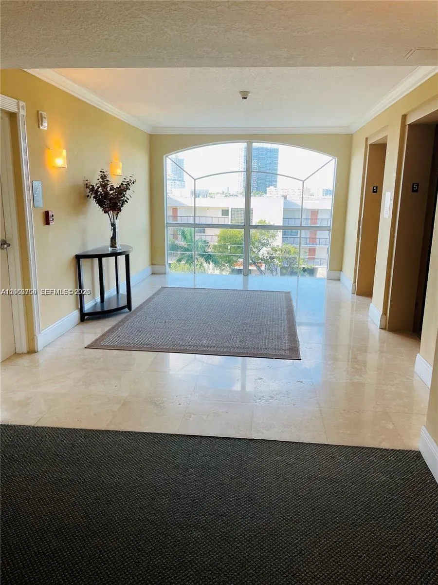 201 Golden Isles Dr #409 Hallandale Beach, FL 33009