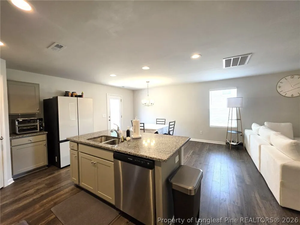 233 Chinook Lane Raeford, NC 28376