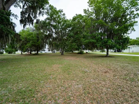 LOT 23 BLK D STRATFORD COURT