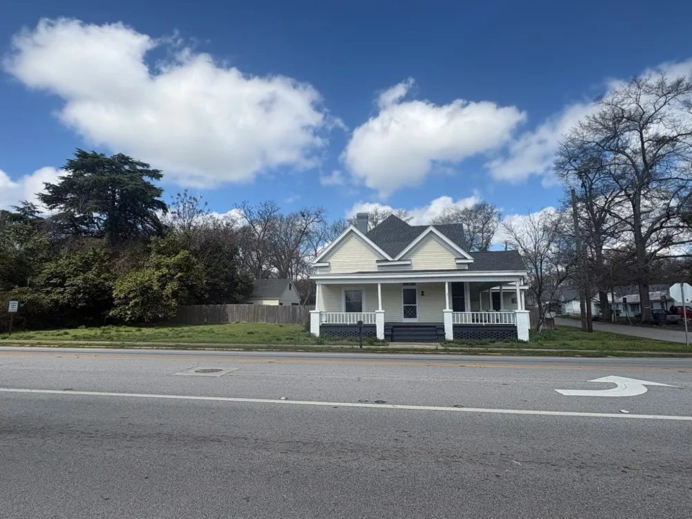 18215 Main Street Woodbury, GA 30293
