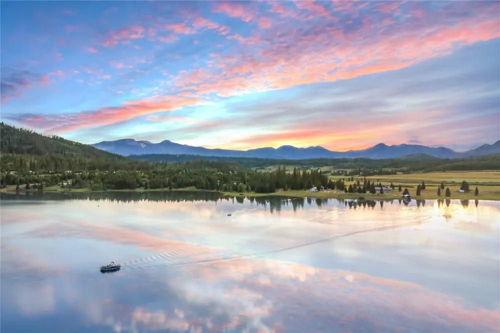 28400 COUNTY ROAD 209A Clark, CO 80487