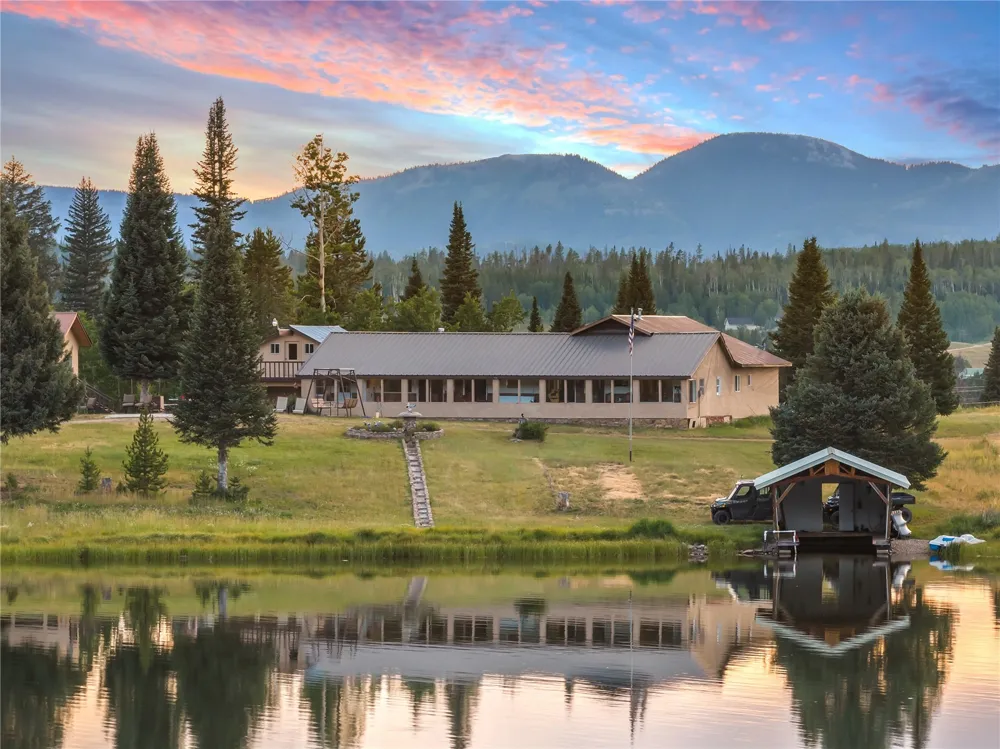28400 COUNTY ROAD 209A Clark, CO 80487
