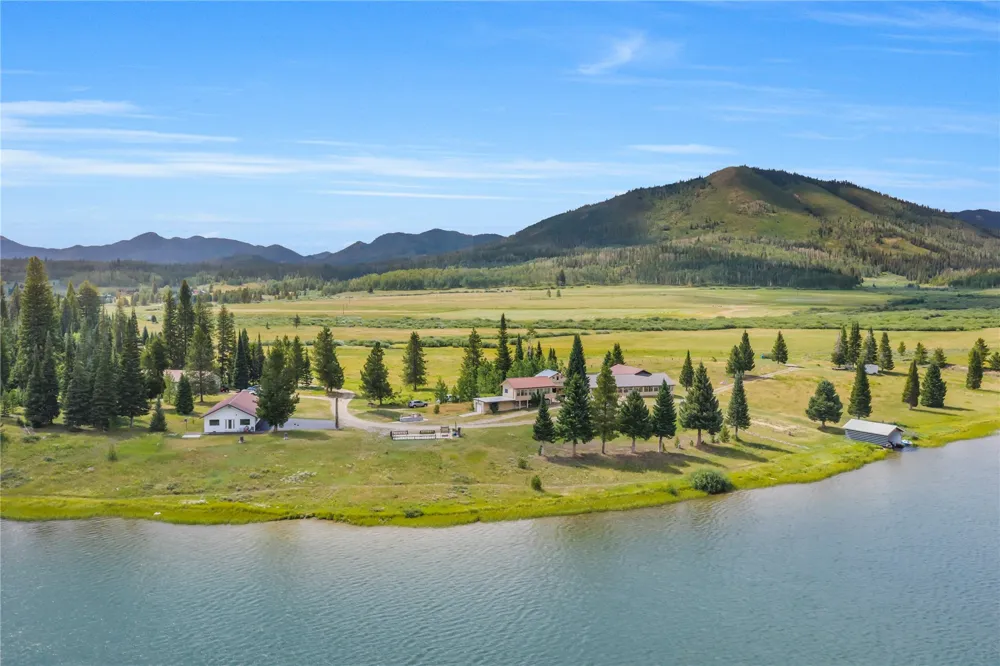 28400 COUNTY ROAD 209A Clark, CO 80487