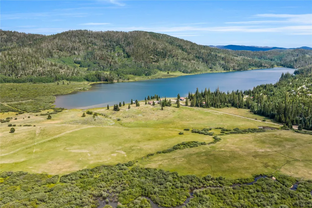 28400 COUNTY ROAD 209A Clark, CO 80487