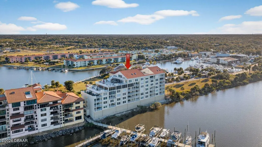 522 Marina Point Drive Daytona Beach, FL 32114