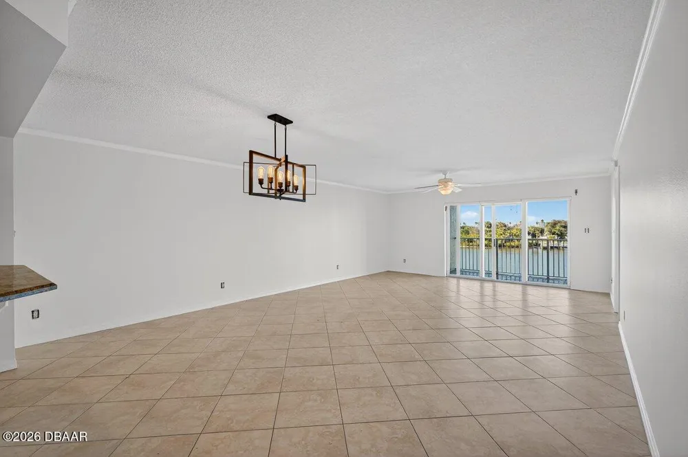522 Marina Point Drive Daytona Beach, FL 32114