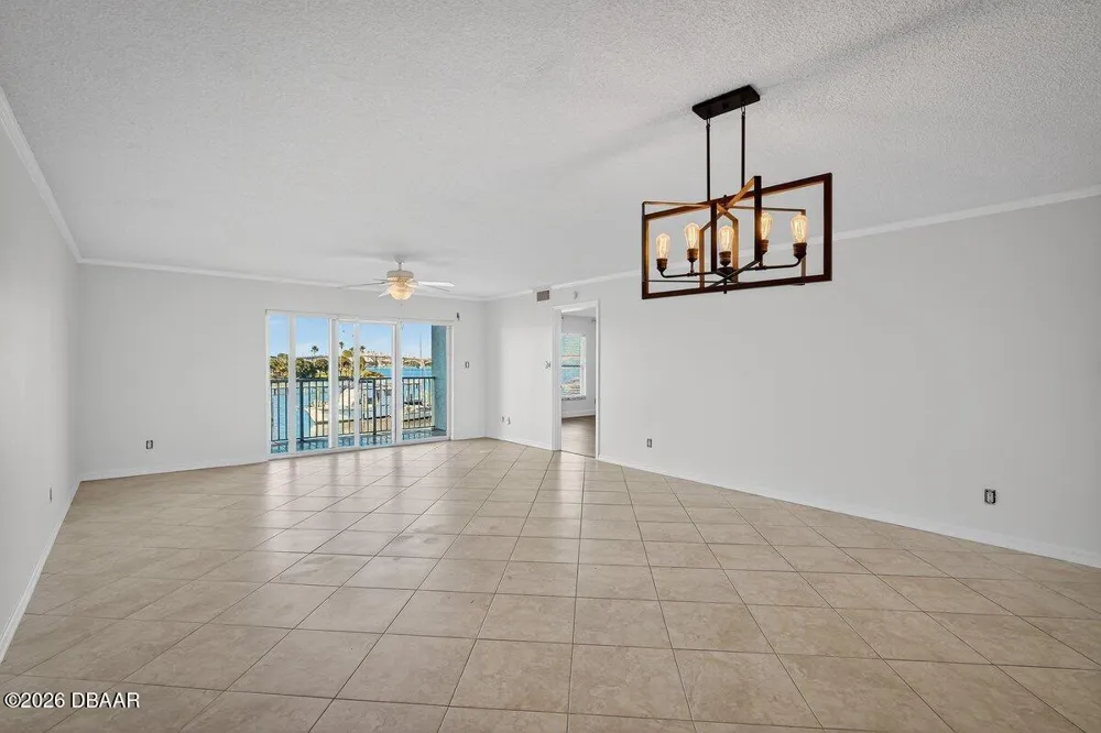 522 Marina Point Drive Daytona Beach, FL 32114