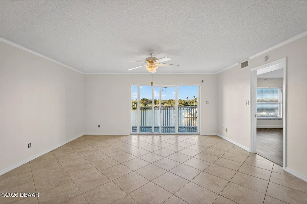 522 Marina Point Drive Daytona Beach, FL 32114