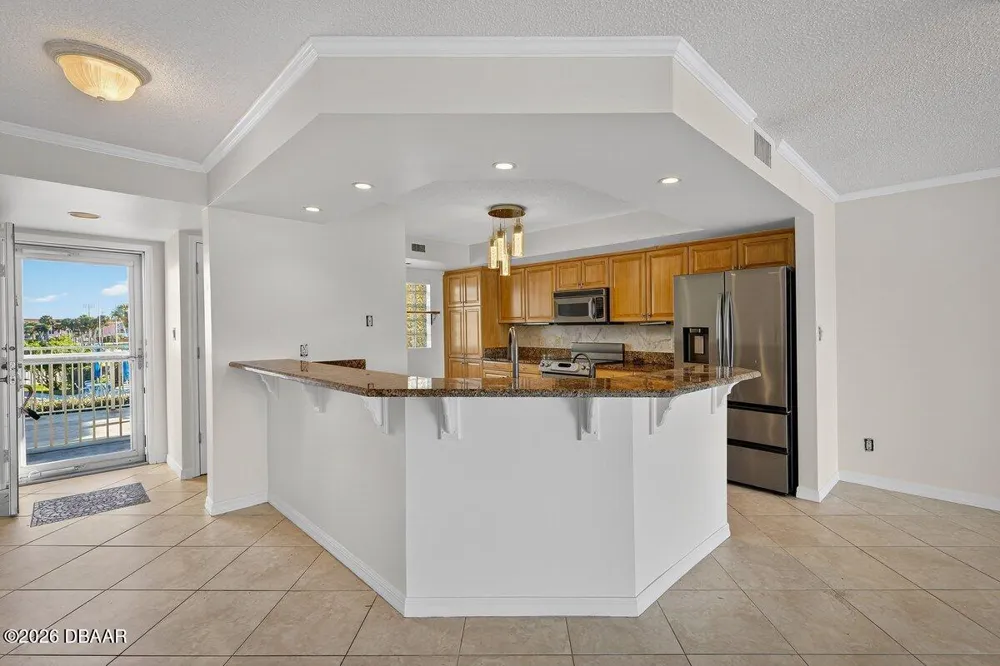 522 Marina Point Drive Daytona Beach, FL 32114