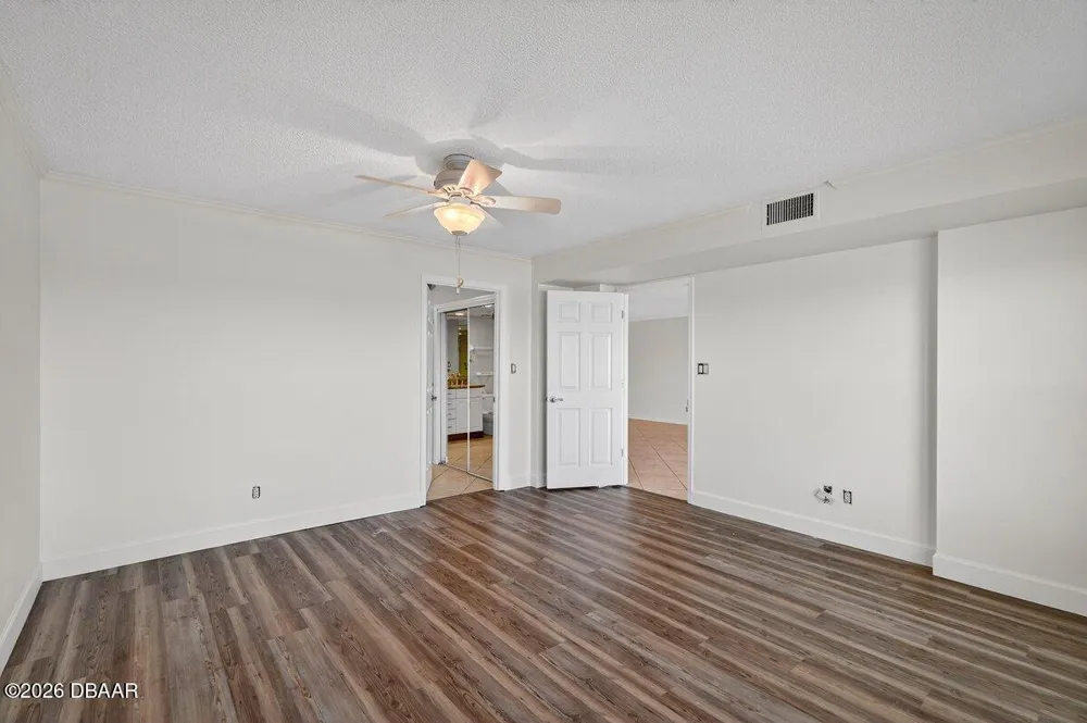 522 Marina Point Drive Daytona Beach, FL 32114