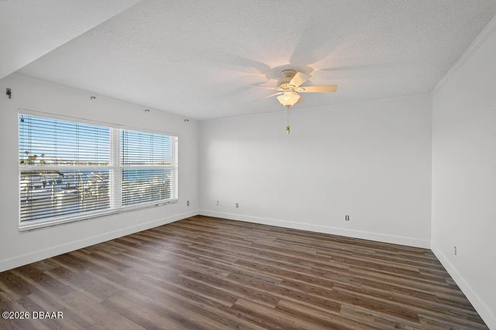 522 Marina Point Drive Daytona Beach, FL 32114