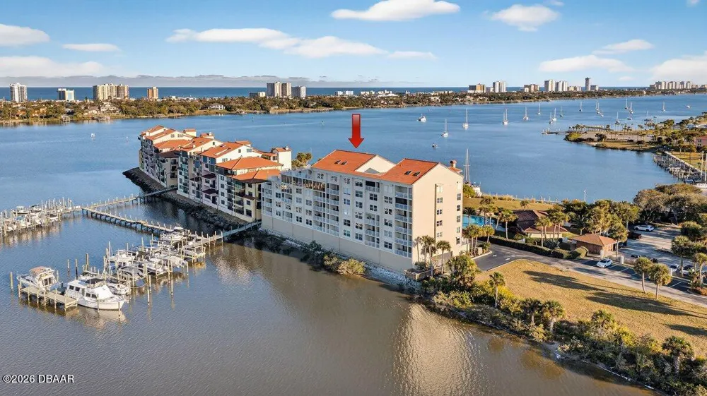 522 Marina Point Drive Daytona Beach, FL 32114
