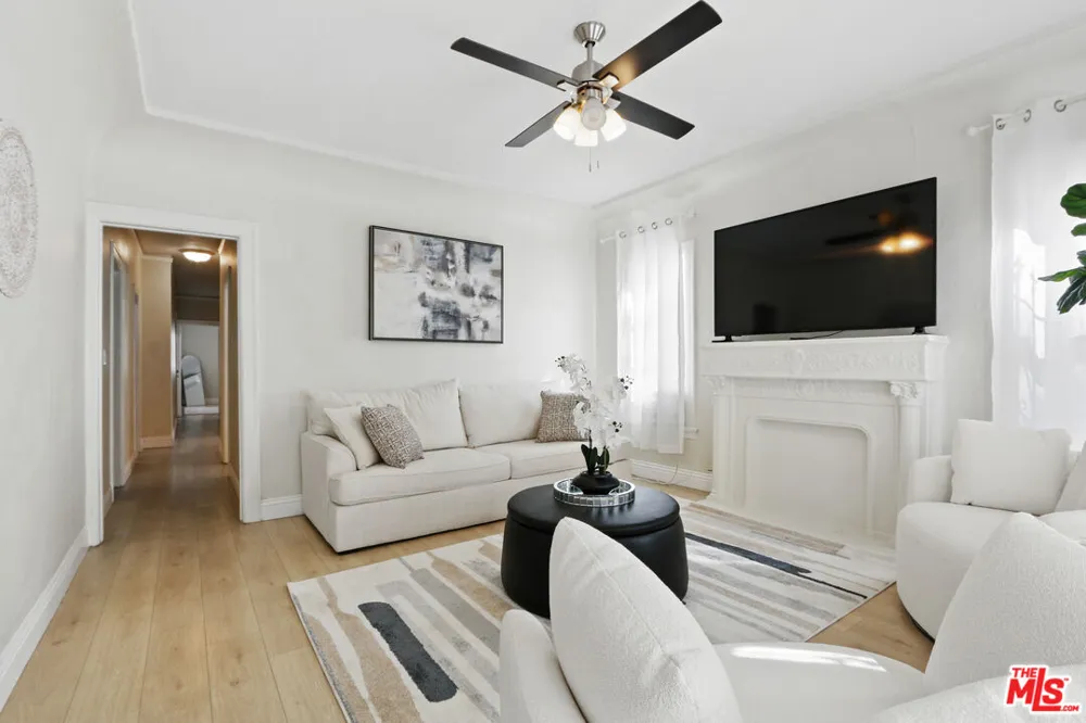 442 Orange Grove Avenue Los Angeles, CA 90036