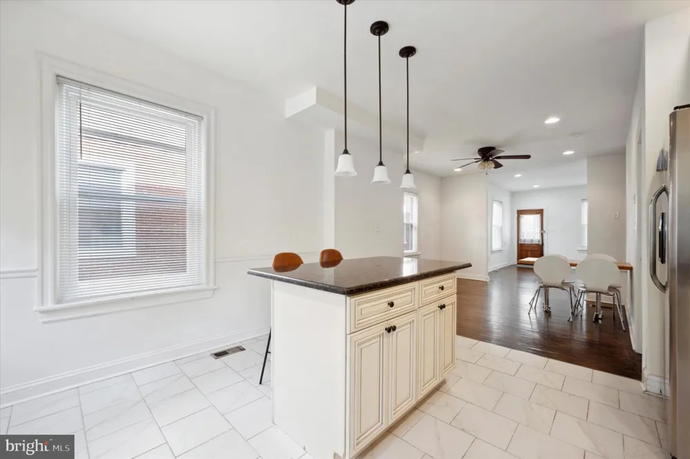 32 S CRICKET TERRACE Ardmore, PA 19003