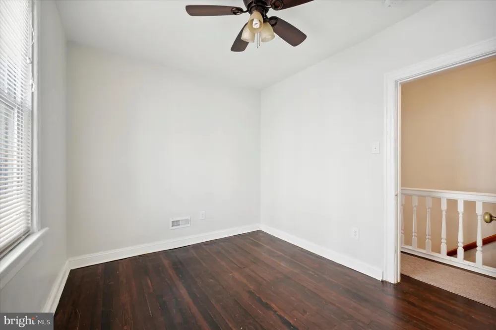 32 S CRICKET TERRACE Ardmore, PA 19003