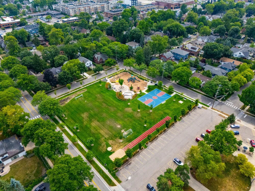 1215 Manchester Road Birmingham, MI 48009