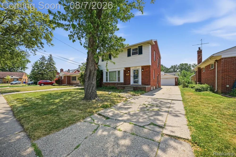 18332 Spring Court S Fraser City, MI 48026