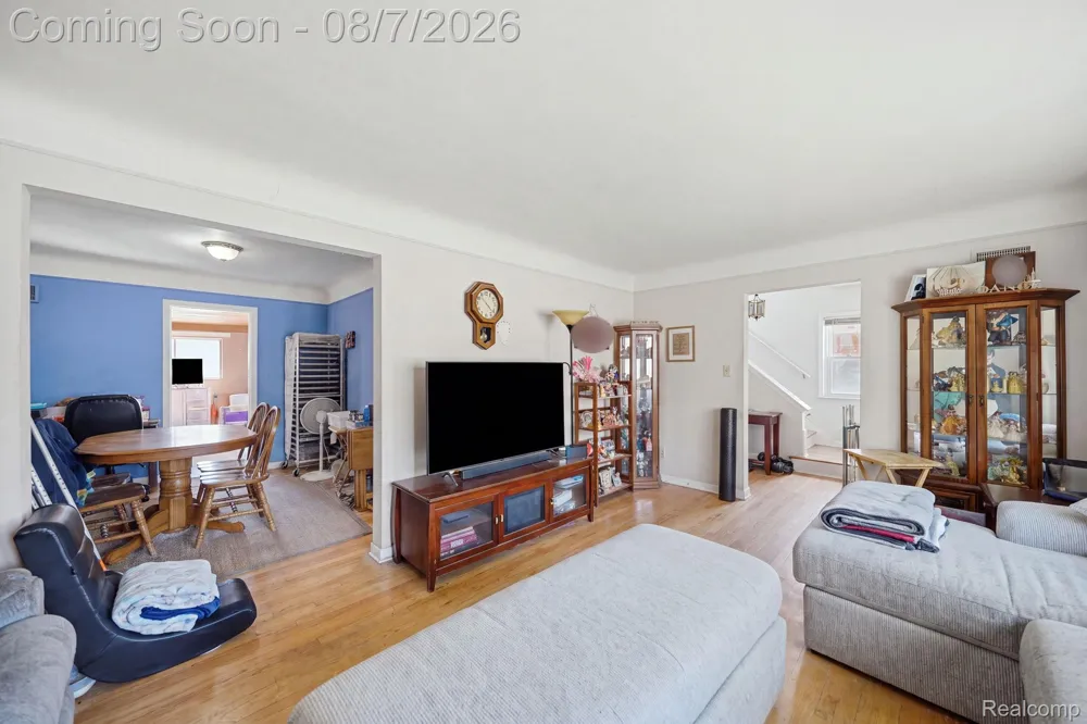 18332 Spring Court S Fraser City, MI 48026
