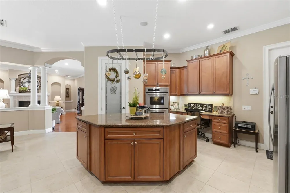 140 SYLVANA COURT Auburndale, FL 33823