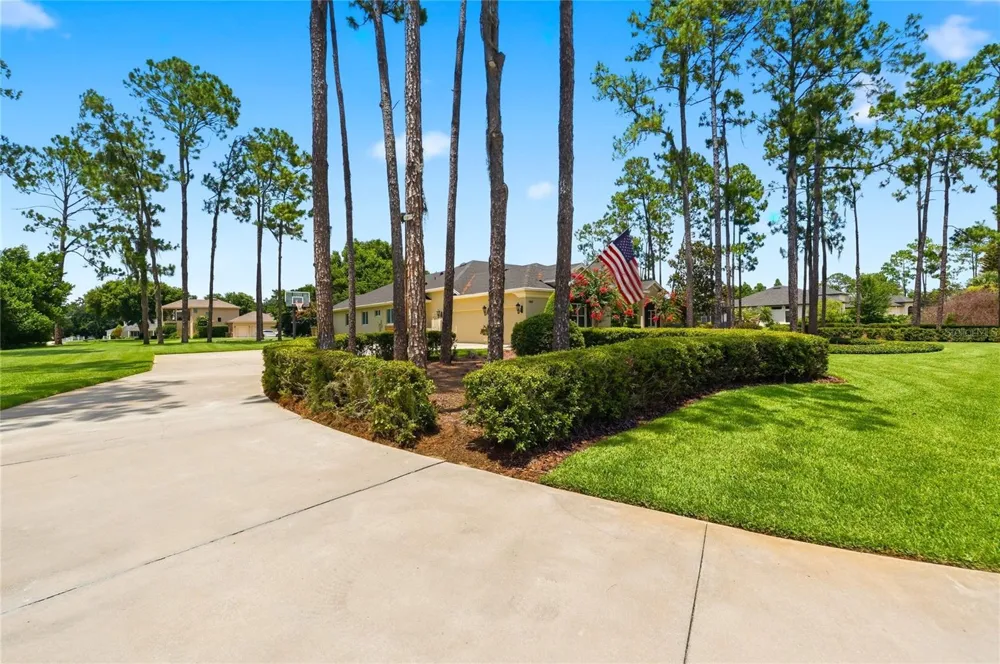 140 SYLVANA COURT Auburndale, FL 33823