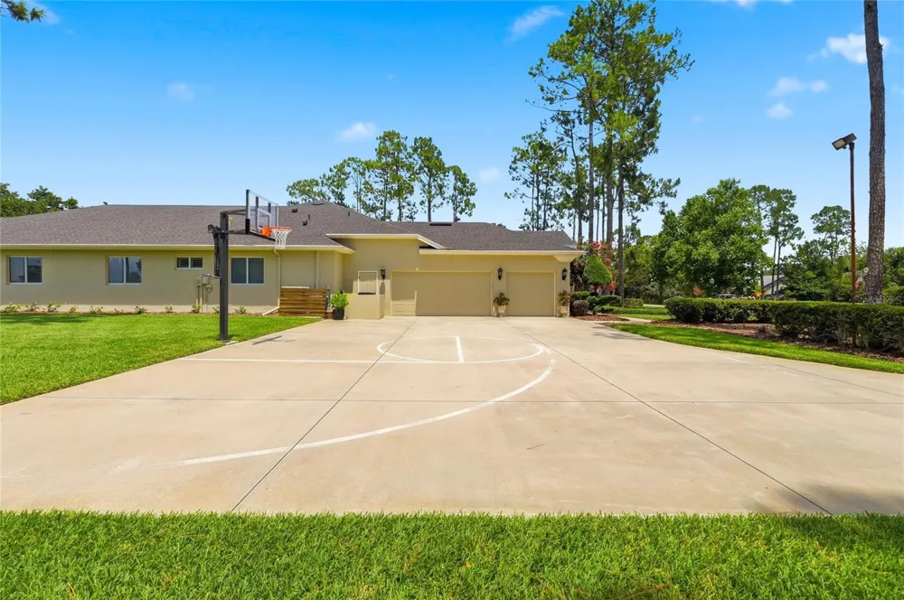 140 SYLVANA COURT Auburndale, FL 33823