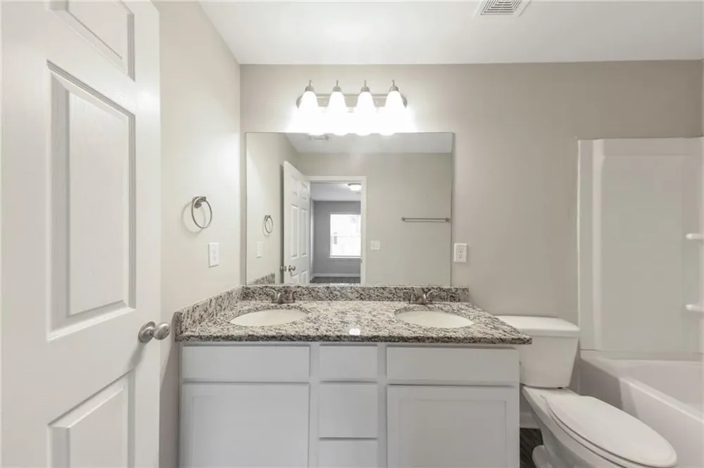 4431 Pinscher Street Union City, GA 30291