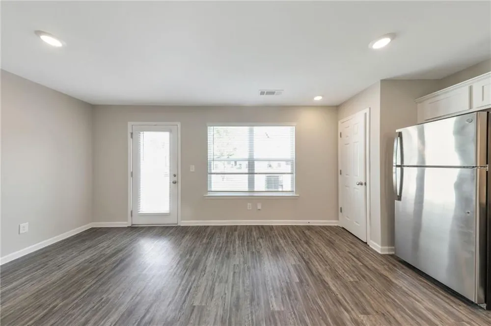 4431 Pinscher Street Union City, GA 30291